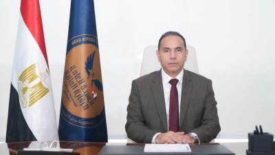 رئيس الرقابة المالية يعتمد قرارات لجنة التأسيس بمنح تراخيص لـ10 شركات في الأنشطة المالية غير المصرفية