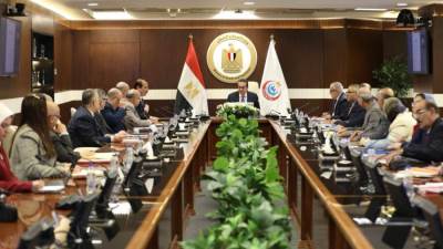 وزير الصحة يترأس اجتماع مجلس إدارة الهيئة العامة للتأمين الصحي ويناقش عدة ملفات هامة لتطوير المنظومة