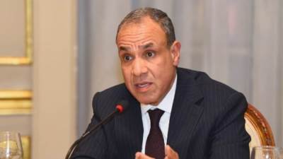 وزير الخارجية يبحث مع نظيره السعودى جهود التهدئة الإقليمية وتغليب المسار الدبلوماسى