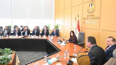 وزيرة الإسكان تعقد اجتماعًا موسعًا مع غرفة التطوير العقاري لبحث تعزيز التعاون المشترك