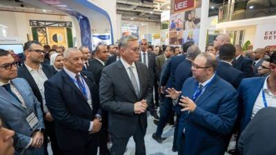 وزير البترول والثروة المعدنية يتفقد أجنحة الشركات المشاركة في مؤتمر ومعرض مصر الدولي للطاقة “إيجبس 2026”
