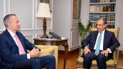 وزير الخارجية يبحث مع الممثل الأعلى لغزة تطورات الأوضاع في القطاع وتنفيذ استحقاقات المرحلة الثانية من خطة الرئيس الأمريكى