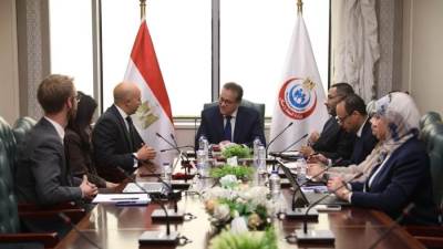 وزير الصحة يبحث مع شركة لوريال مصر تعزيز التعاون في الصحة الجلدية