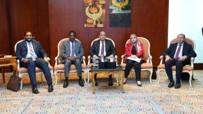 وزير العمل لنظيره السوداني: مصر لن تبخل بالدعم الفني والتدريب المهني والمساهمة في "الإعمار"