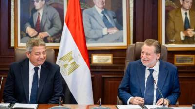 محافظ البنك المركزي المصري ورئيس المجلس الأعلى لتنظيم الإعلام يوقعان بروتوكول تعاون لتعزيز تنظيم المحتوى الرقمي المصرفي