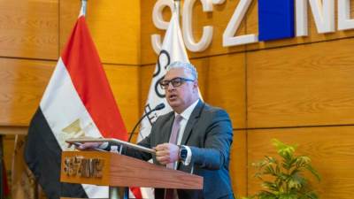 رئيس اقتصادية قناة السويس في جولة تفقدية ببورسعيد للوقوف على مستجدات الأعمال بالمشروعات الجارية