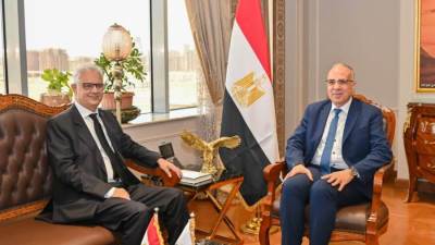 سويلم يلتقي وزير المياه المغربي لبحث سبل تعزيز العلاقات الثنائية بين مصر والمغرب