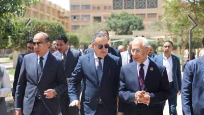 وزير التعليم ومحافظ المنيا ورئيس جامعة المنيا يتفقدون سير الأعمال التنفيذية بجامعة المنيا التكنولوجية