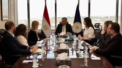  وزير السياحة والآثار يبحث مع مدير شركة “فيزا” مصر وليبيا والسودان آفاق الشراكة الاستراتيجية لدعم تجربة السائح في مصر