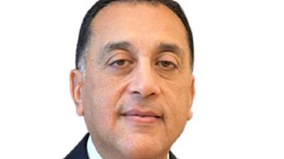 رئيس الوزراء يهنئ قداسة البابا تواضروس الثاني بعيد القيامة المجيد 