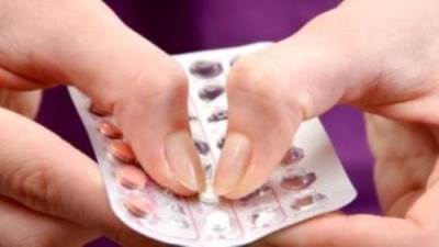 مثول طالبة الأقراص المنومة أمام جهات التحقيق بطنطا بعد إصابة 5 من طالبات بمغص