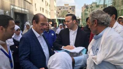 نائب وزير الصحة يتفقد المنشآت الطبية بالبحيرة ويوصي بصرف مكافآت للمتميزين