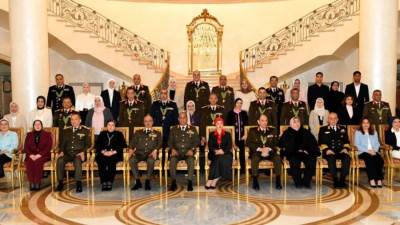 المتحدث العسكرى: الفريق أشرف سالم زاهر القائد العام للقوات المسلحة وزير الدفاع والإنتاج الحربى يكرم عدداً من القادة الذين أوفوا العطاء بالقوات المسلحة