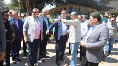 وزير الزراعة يتفقد معرض الزهور بالدقي ويقرر مده لنهاية مايو مع إعفاء العارضين من الرسوم