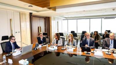  وزير التخطيط والتنمية الاقتصادية يبحث مع البنك الدولي تعزيز الشراكة الاستراتيجية والتباحث حول تقرير المراجعة المالية العامة