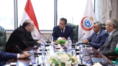 وزير الصحة يبحث مع مجموعة «إنفينشور» إنشاء المدينة الطبية بالعاصمة الجديدة