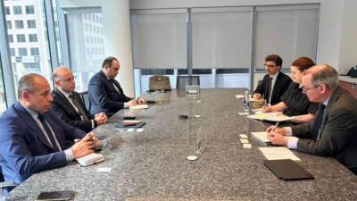 وزير الاستثمار والتجارة الخارجية يبحث مع قيادات "فيزا" العالمية في واشنطن زيادة استثماراتهم في مصر