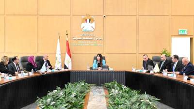 وزيرة الإسكان تعقد اجتماعًا موسعًا لمتابعة موقف تنفيذ مشروعات المبادرة الرئاسية "حياة كريمة"