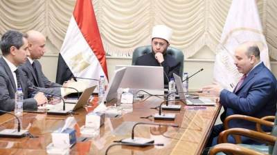 وزير الأوقاف يعقد اجتماعًا لمتابعة أعمال الحوكمة الرقمية الشاملة للوزارة