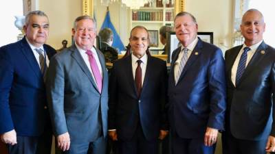 وزير الخارجية يواصل لقاءاته مع رؤساء اللجان بمجلس النواب الأمريكي