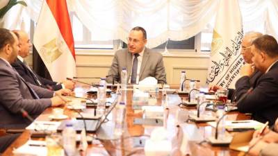 وزير التعليم العالي يبحث مع جهاز مستقبل مصر شراكة موسعة مع الجامعات والمراكز البحثية لدعم المشروعات التطبيقية وتوطين التكنولوجيا