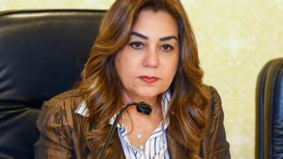 منال عوض: غلق وتشميع 51 محلًا غير مرخص ومخالف وتقنين أوضاع 19 آخرين وضبط وإعدام منتجات غذائية غير صالحة واتخاذ الإجراءات القانونية