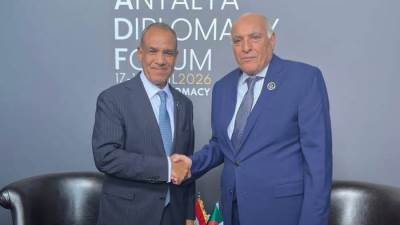 وزير الخارجية يلتقي مع نظيره الجزائري على هامش أعمال منتدى أنطاليا الدبلوماسي