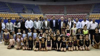 وزير الشباب والرياضة ومحافظ الجيزة يتفقدان أعمال التطوير بنادي الصيد بأكتوبر