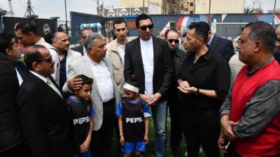 وزير الرياضة ومحافظ الدقهلية يتفقدان مركز شباب قولنجيل ويفتتحان ملعب قانوني به