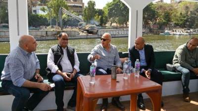 سويلم يتابع على الطبيعة حالة نهر النيل وجسوره بنطاق محافظتي القاهرة والجيزة