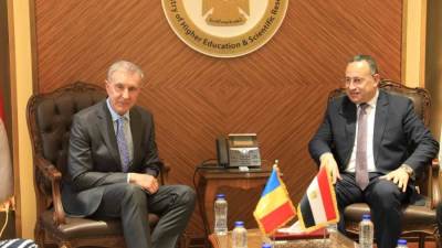 وزير التعليم العالي يبحث سبل تعزيز التعاون مع أمير رومانيا