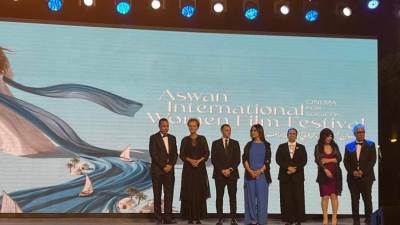 وزيرة الثقافة ومحافظ أسوان يفتتحان فعاليات الدورة العاشرة لمهرجان أسوان الدولى لأفلام المرأة 