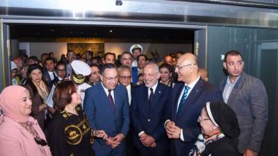 وزير التعليم العالي ومحافظ الإسكندرية ومدير مكتبة الإسكندرية يفتتحون معرض "عشرون عامًا من الحفائر في حدائق الشلالات"