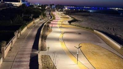 تنفيذ أول ممشى ساحلي متكامل يربط مارينا 7 بمارينا 5