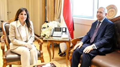 وزيرة الإسكان تبحث مع رئيس الأكاديمية العربية للعلوم والتكنولوجيا والنقل البحري تعزيز التعاون المشترك
