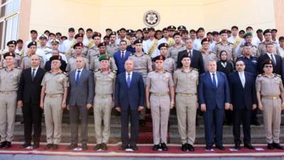 الأكاديمية العسكرية المصرية تنظم مراسم الإحتفال بتخرج دورات تدريبية للمرشحين للعمل بوزارة النقل