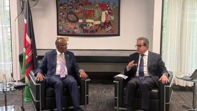 وزير الصحة يبحث مع نظيره الكيني تعزيز التعاون الصحي ونقل التجربة المصرية على هامش قمة الصحة العالمية بنيروبي