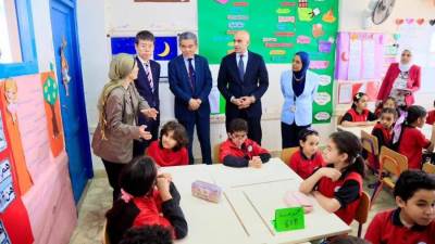 وزير التربية والتعليم ورئيسي جامعة هيروشيما وشركة "سبريكس" اليابانية يتفقدون المدرسة المصرية اليابانية بالقاهرة الجديدة لاستعراض تطبيق نموذج التعليم الياباني