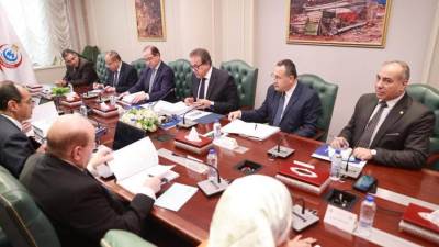 وزير الصحة يترأس جلسة اجتماع  مجلس أمناء المجلس الصحي المصري