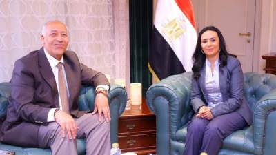 وزيرة التضامن الاجتماعي تلتقي رئيس مجلس إدارة شركة " إير كايرو" 