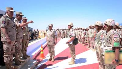 وزير الدفاع والإنتاج الحربى يشهد تنفيذ المرحلة الرئيسية للمشروع التكتيكى بجنود ( بدر 2026 ) بالذخيرة الحية لإحدى وحدات الجيش الثالث الميدانى