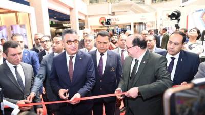 وزير التموين يفتتح فعاليات الدورة الـ18 لمعرض “سيراميكا ماركت & هوميكس”