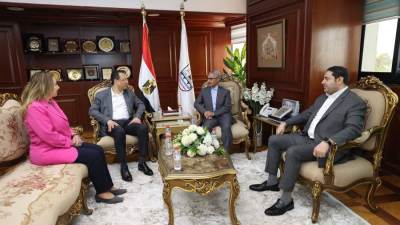 وزير الاتصالات وتكنولوجيا المعلومات يبحث مع محافظ بني سويف آليات تعزيز التعاون في مجالات الاتصالات وتكنولوجيا المعلومات