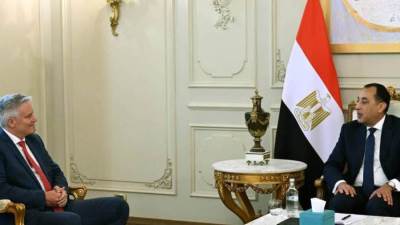 رئيس الوزراء يلتقي سكرتير عام منظمة التعاون الاقتصادي والتنمية