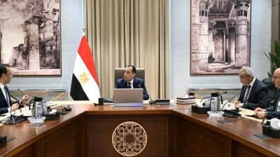 رئيس الوزراء يتابع الموقف التنفيذي للمبادرة الرئاسية "الرواد الرقميون"