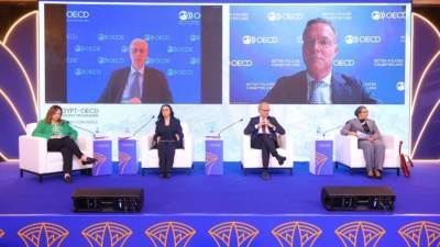 وزيرة التضامن تشارك في جلسة "تعزيز التنمية المستدامة ورفع كفاءة المؤسسات ودعم التنمية الشاملة" 
