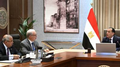 رئيس الوزراء يتابع مستجدات القيد المؤقت للشركات الحكومية في البورصة وموقف تحديث وثيقة سياسة ملكية الدولة