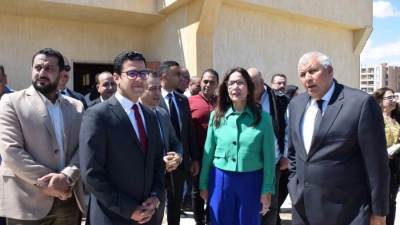 وزيرة الثقافة تلتقى نواب ورؤساء العمد والمشايخ بمطروح وتعلن التوسع في تقديم الخدمات الثقافية بالمحافظة