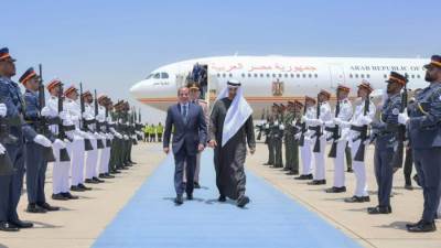 الرئيس السيسي يقوم بزيارة دولة الإمارات العربية المتحدة