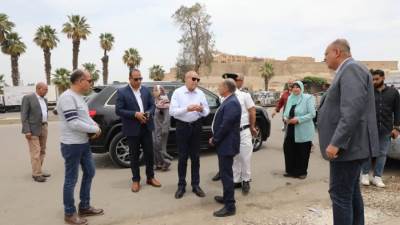 محافظ القاهرة يشرف على نقل موقف السيدة عائشة لموقعه الجديد ضمن خطة تطوير المنطقة وتحويلها لمقصد سياحي حضاري
